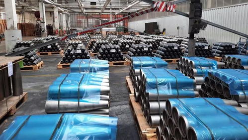 塔布鍛造廠生產155毫米炮彈彈殼過程